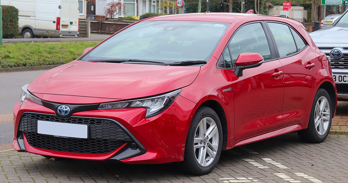 1200px-2019_Toyota_Corolla_Icon_Tech_VVT-i_Hybrid_1.8