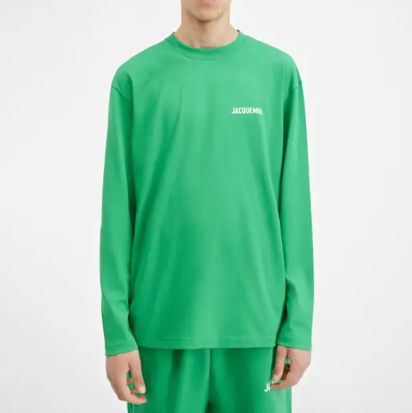 The Jacquemus T-Shirt Manches Longues Vert: A Statement of Elegance and Style