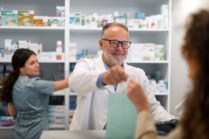 pharmacist-work_23-2150600099