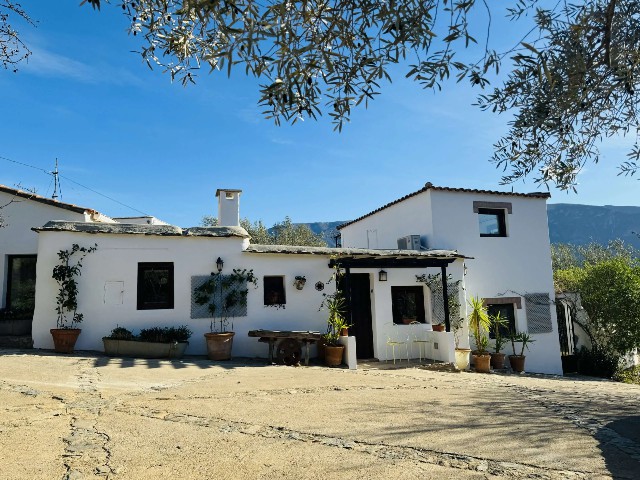 Enjoy a Private Escape in Andalucía: Almond Hill House for Couples