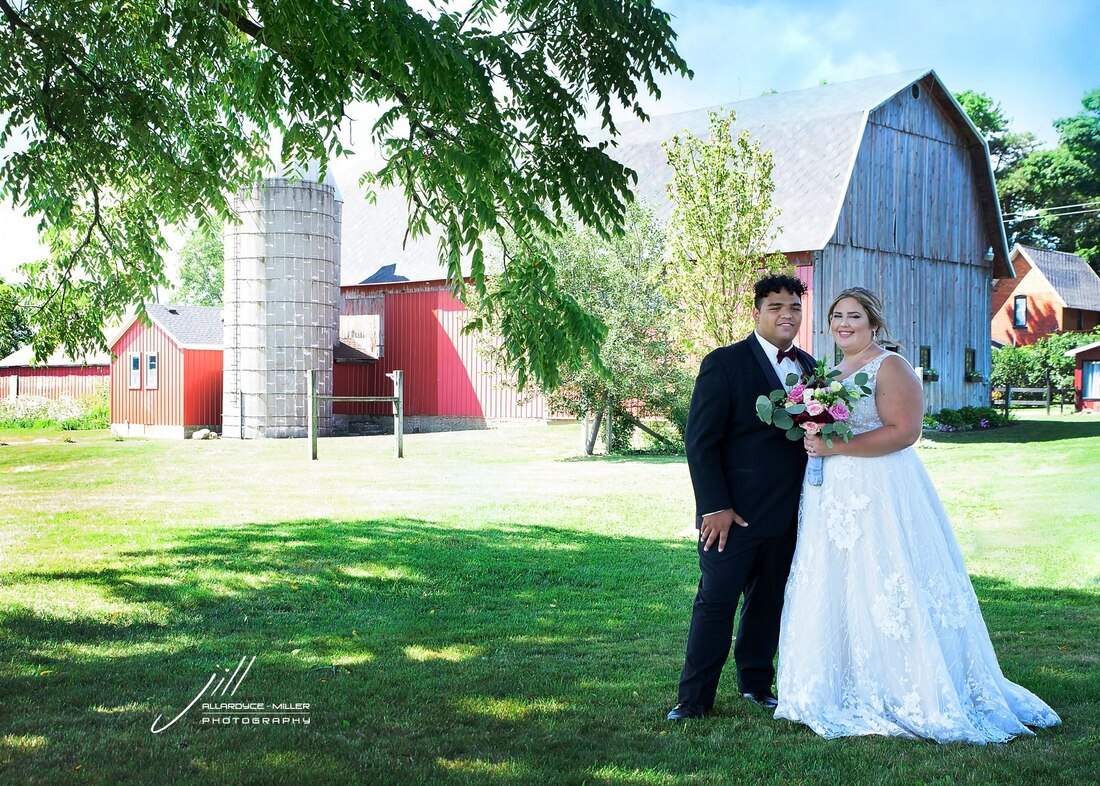 Outside Wedding Venues in Michigan: A Perfect Blend of Nature and Romance