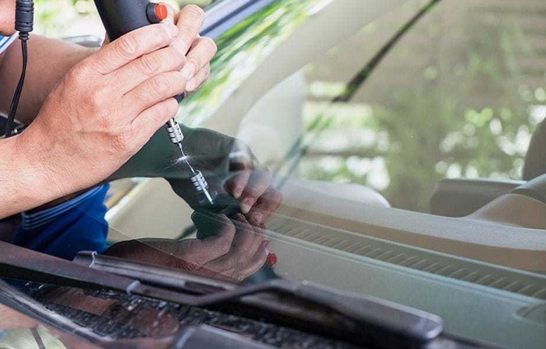 Windshield Replacement Toronto: Fast, Reliable, and Affordable Services