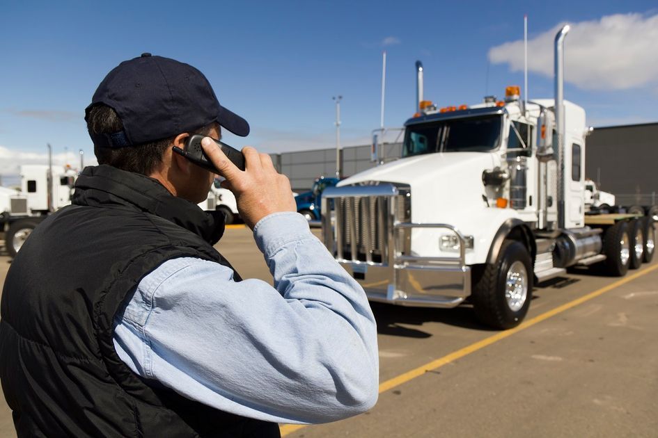 How Real-Time Tracking Is Optimizing Box Truck Dispatch Operations