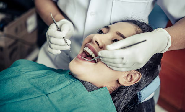 Cosmetic dentist