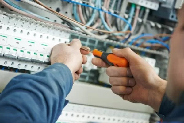 SBS-ElectrElectrician Carlingfordical-Services-Sydney_