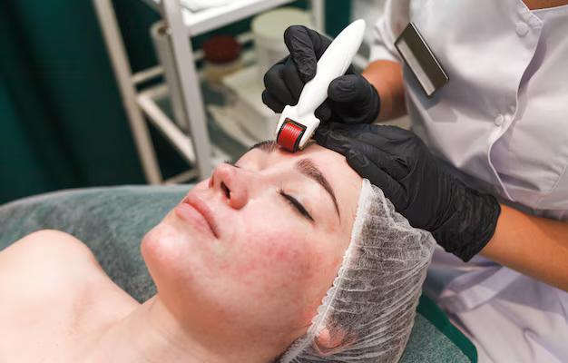 woman-beauty-salon-mesotherapy-procedure-with-mesoscooter_153608-1147.jpg (AVIF Image 626 × 417 pixels)