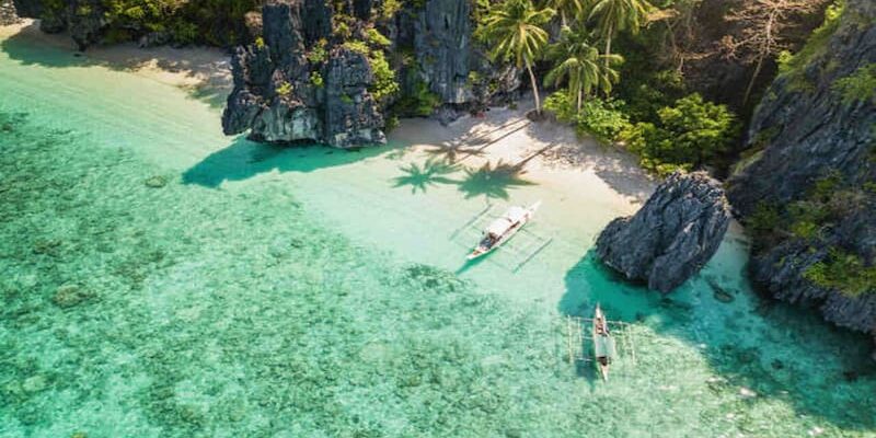 Exploring the Most Stunning Spots in the Philippines_Easy-Resize.com (1)