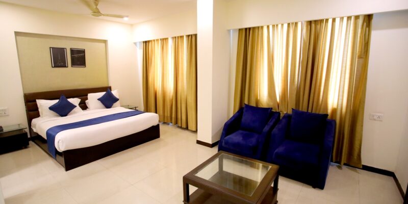 luxury hotel in Noida