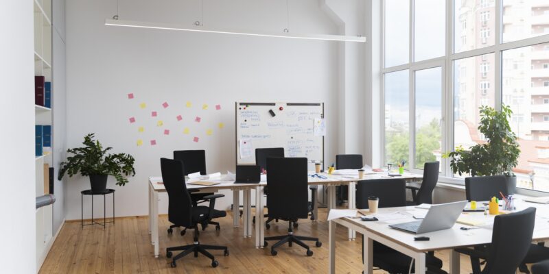 empty-room-with-chairs-desks